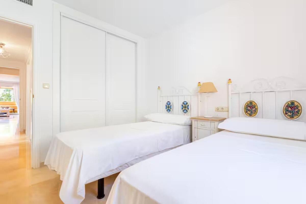 Amplio En Lagos De Santa Maria Golf Apartment